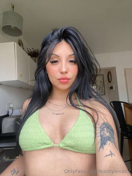 Its Emilyy modèle sympa archive