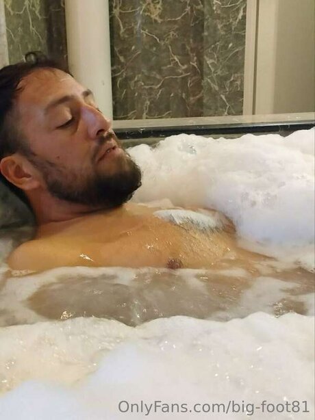 Big Foot81 star du porno xxx images