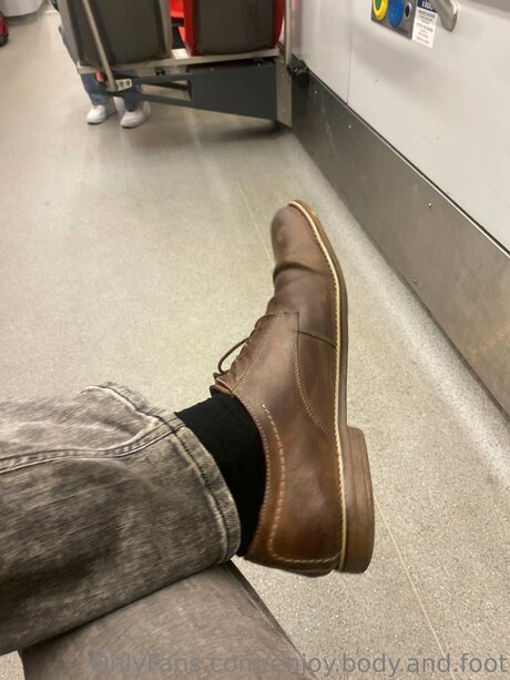 Enjoy Body And Foot étoile hd galeries