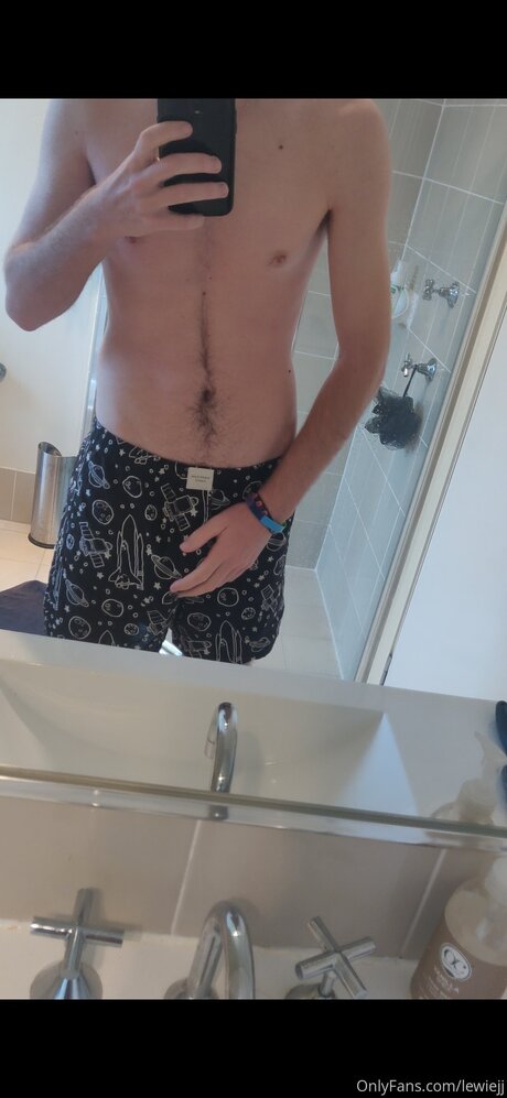 Ljj98 haut modèle photos