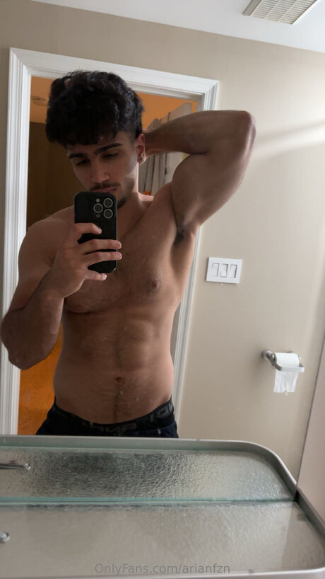 Arianfzn star du porno nue galeries