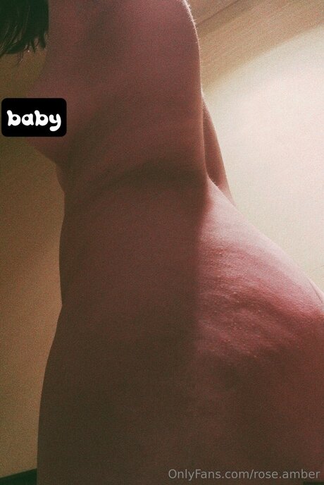 Rose Amber actrice chaude images