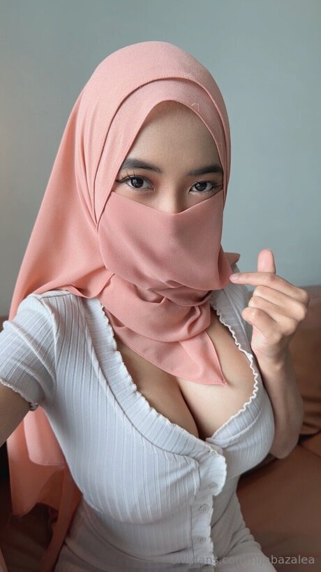 Hijabazalea actrice xxx galeries
