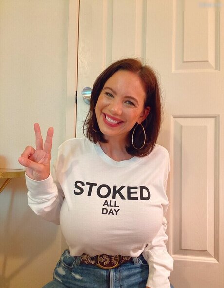 Brittany Elizabeth Welsh modèle xxx archive