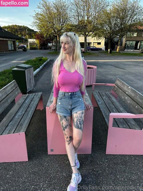 Aphrodicte modèle des photos