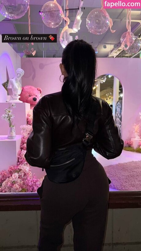 n nina666 modèle nu des photos