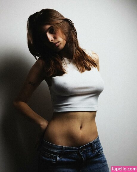 Carolina Afonso modèle de haute qualité images