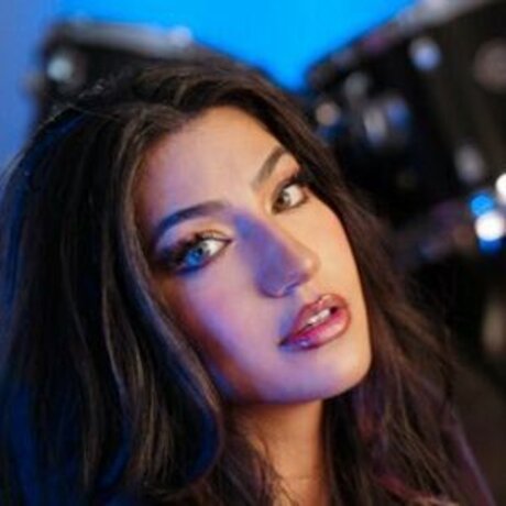 Monica Gatti modèle érotique img