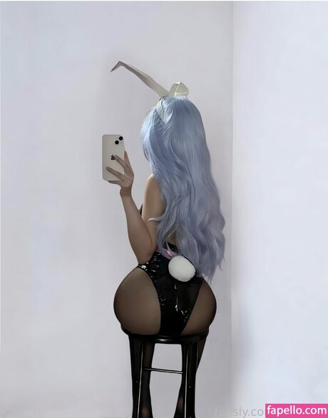 Dollfault star du porno exclusive images