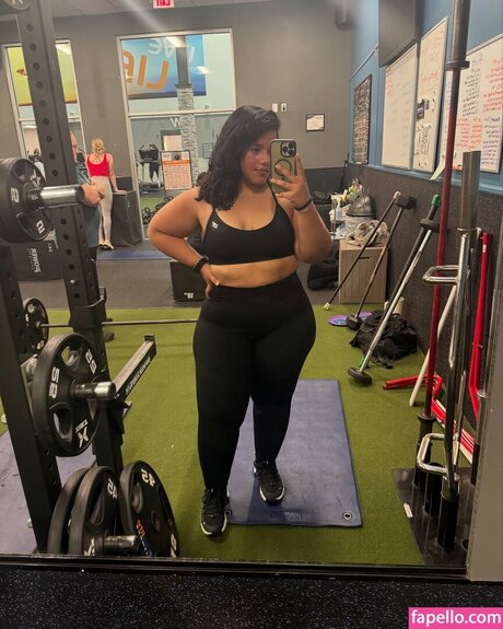 Duyein Martinez modèle chaud photos