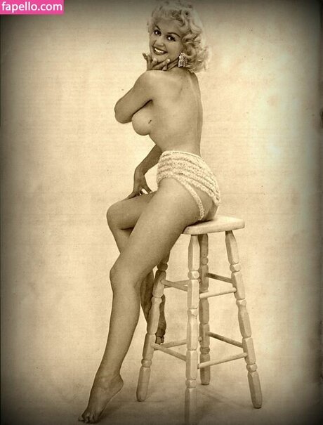 Vintage English Pinups modèle nu images