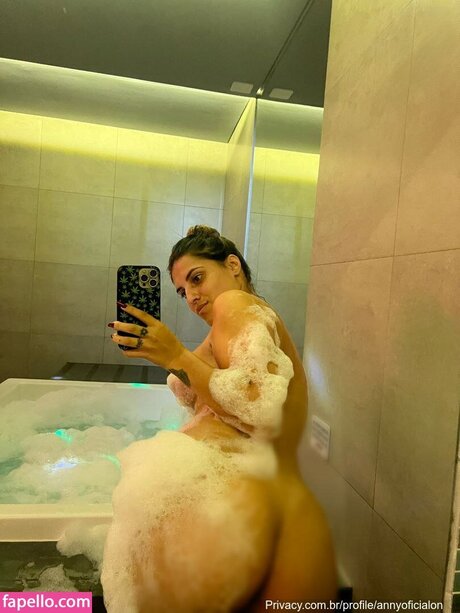 annyoficialon actrice artistique galerie