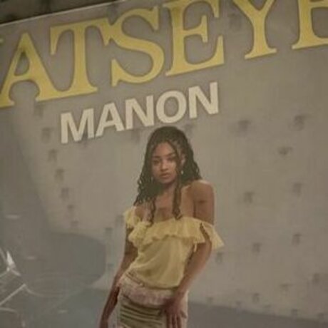 Manon Bannerman jolie étoile archive