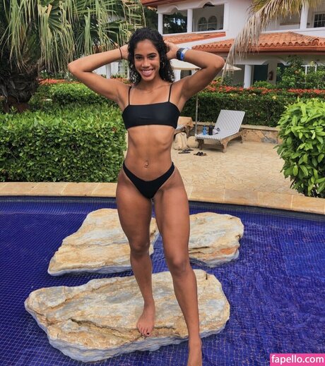 Savannah Pesante actrice artistique des photos