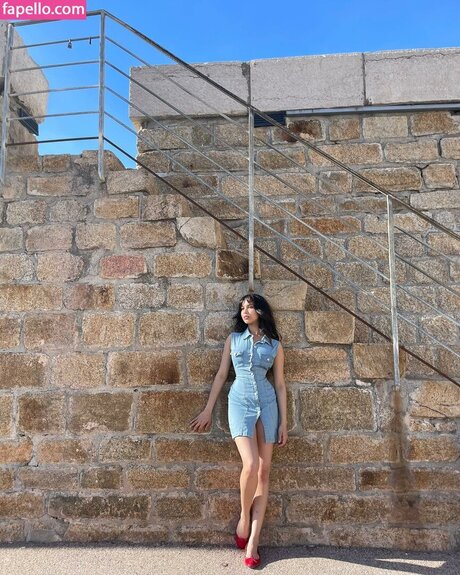 Anika Vishwanath beau modèle image