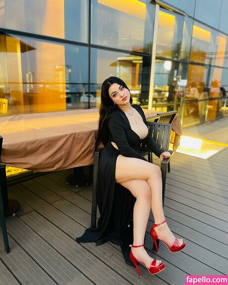 mumtahinaaa_ star du porno chaude collection