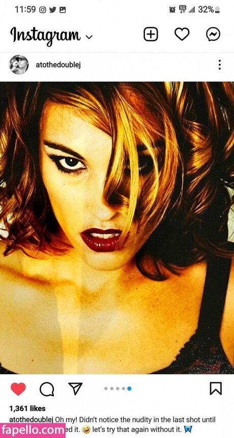 Amy Jo Johnson étoile chaude archive