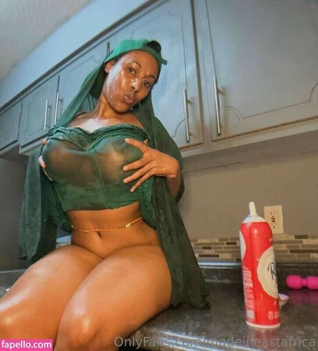 HornAfrica star du porno sexy photo