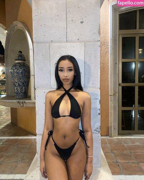 HornAfrica modèle nu images