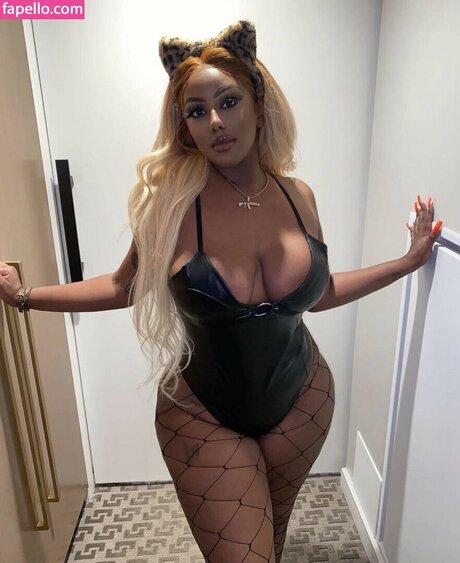 HornAfrica actrice érotique image