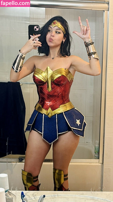 Snarky Jay Cosplay star du porno gratuit archive