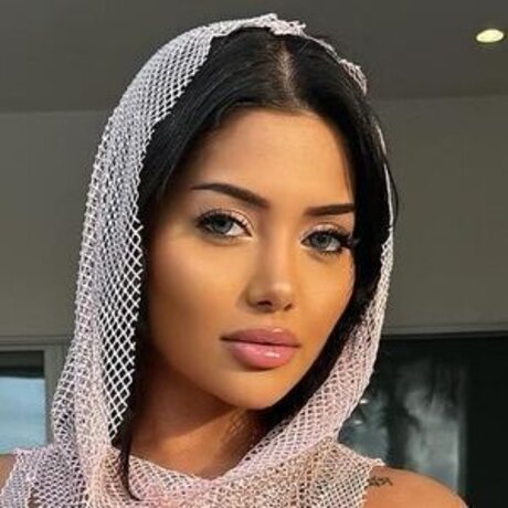 Nurshath Dulal modèle joli des photos