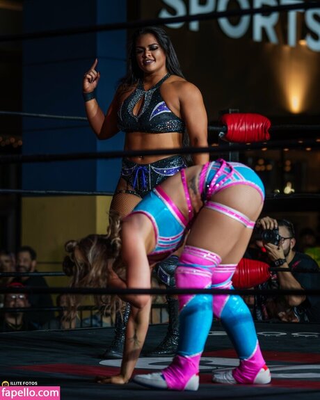 Nikki Blackheart modèle porno photo