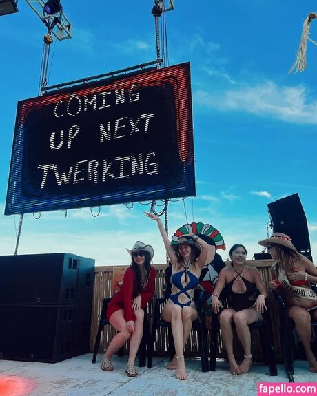 Malley Doherty star du porno en haute qualité images