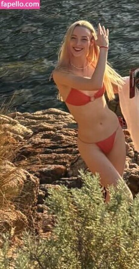 Bubbell modèle pornographique collection