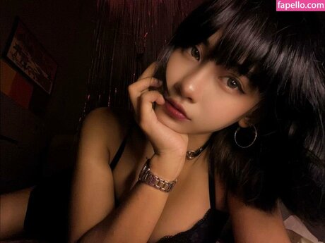 Atiqaaarn star exclusive photos