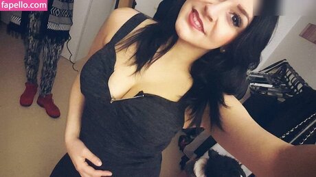 July Johnson star du porno hd photos