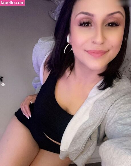 July Johnson actrice des photos