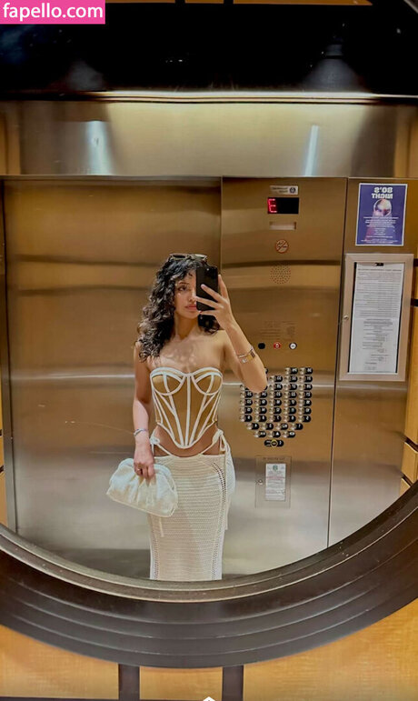 gros seins asiatiques onlyfans xxx pornographique galerie