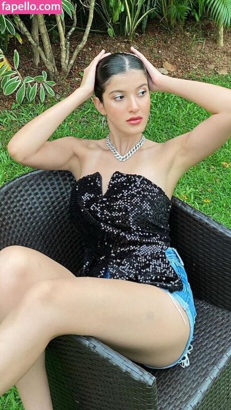 Shanaya Kapoor star pornographique archive