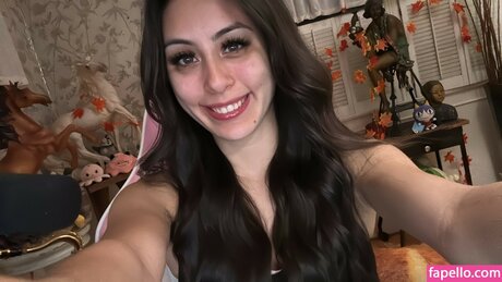 belle-fille onlyfans bien chaud img