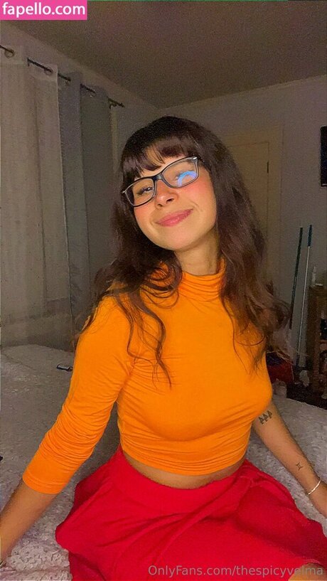 Velma Daphne Cosplay star du porno gratuit galeries