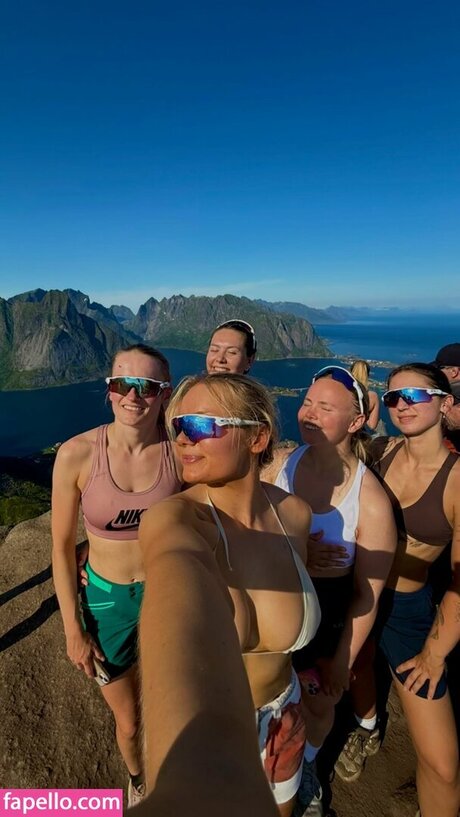 heleneelises star du porno érotique galeries