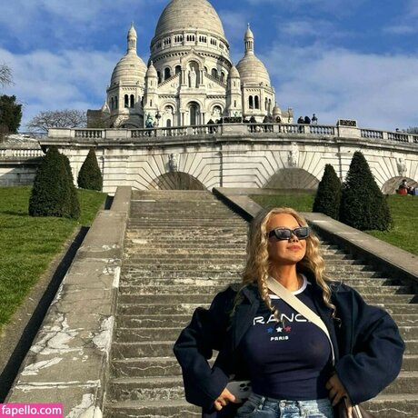 heleneelises modèle exclusif archive