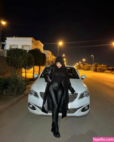 Salma Moubah star du porno érotique archive