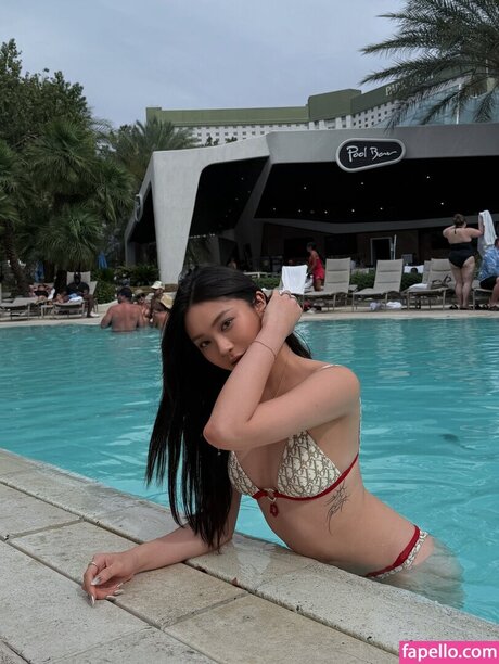 _ingrid 721_ modèle hd image