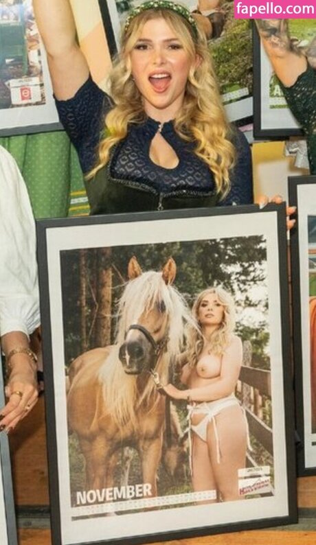 Carolin Gross modèles nus photos