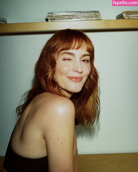 Leighton Meester star du porno gratuite image