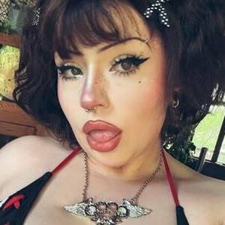 dollsdamaged modèle magnifique image