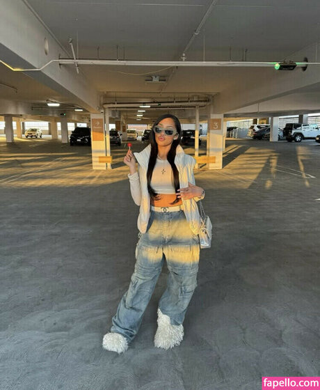 reine de pique onlyfans top jolie des photos