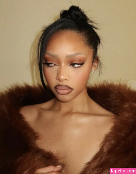 Jodie Woods top star img