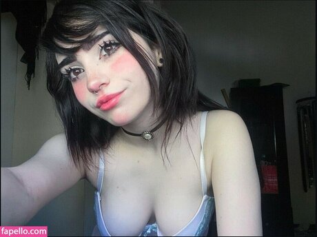 elinoiiddx actrice artistique galerie