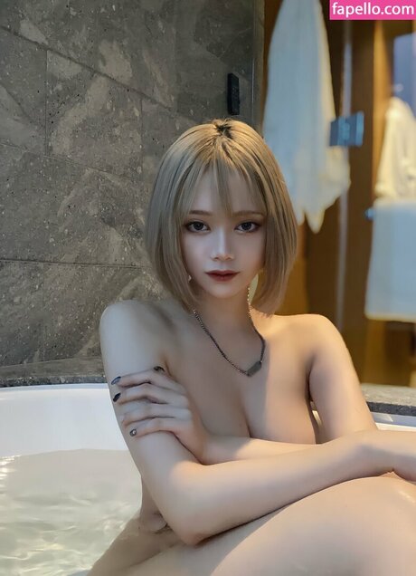 Yuriyuri Fanclub nus de stars du porno des photos