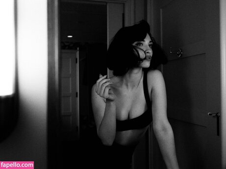 Lera Abova étoile magnifique des photos