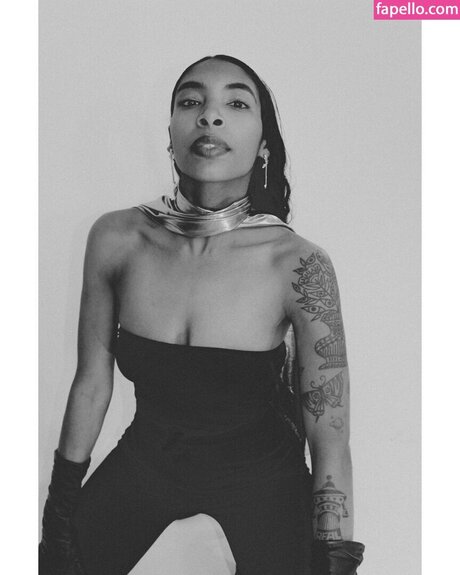 Spellling modèle sexy img