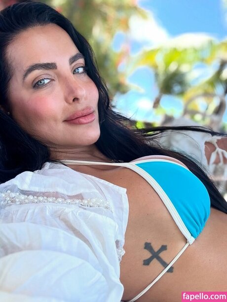 Carla Prata star du porno de haute qualité des photos